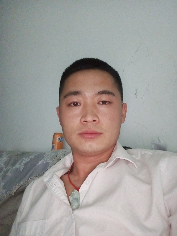 也许太年轻的第一张照片--六安相亲服务中心
