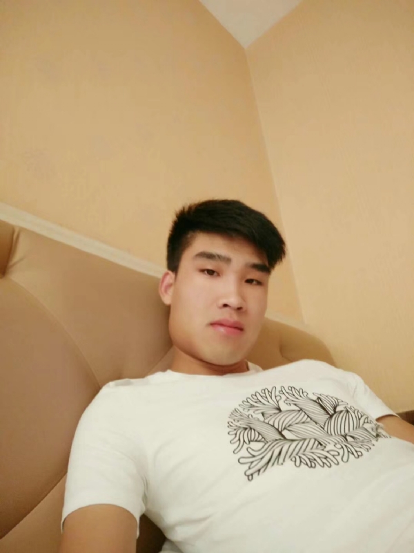 谁不曾孤单上路的第二张照片--六安相亲服务中心