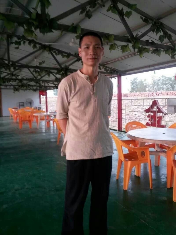 周哥的第三张照片--六安相亲服务中心