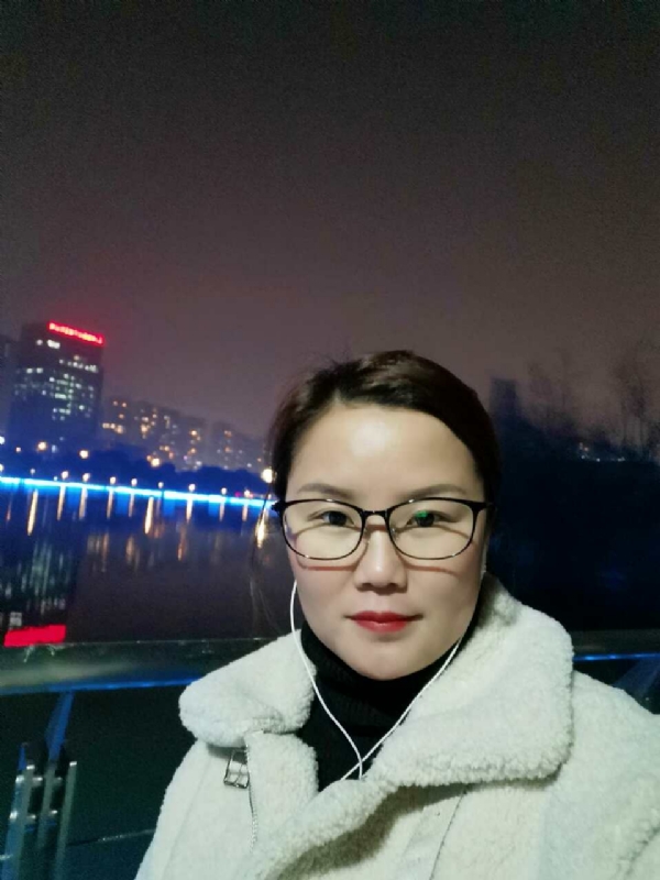 小英的第一张照片--六安相亲服务中心