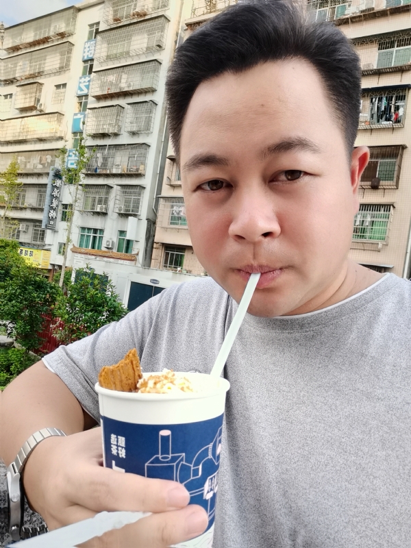 K金o的第一张照片--六安相亲服务中心