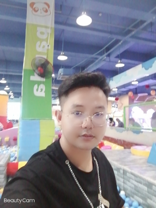 棒哥的第三张照片--六安相亲服务中心