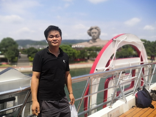 龙的传人的第一张照片--六安相亲服务中心