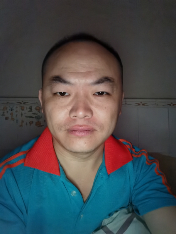 与子携老的第三张照片--六安相亲服务中心