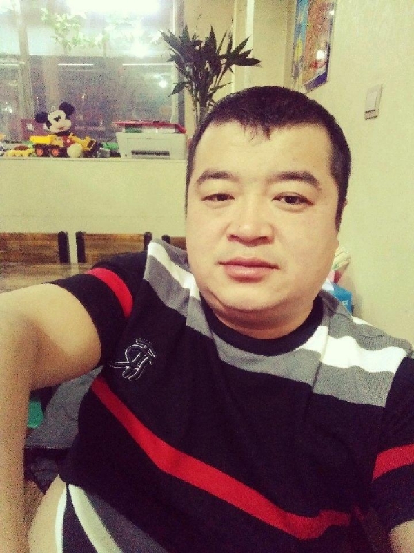 老实人的第一张照片--六安相亲服务中心