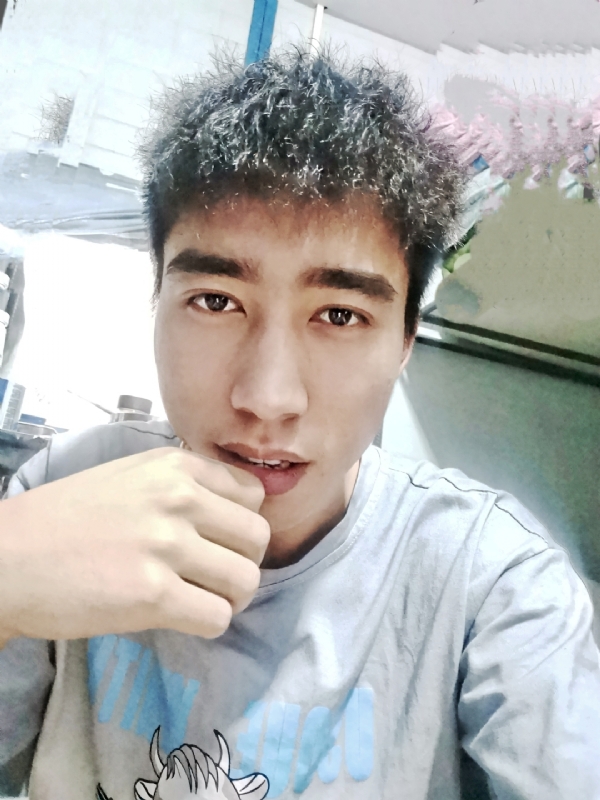 未来可期的第一张照片--六安相亲服务中心