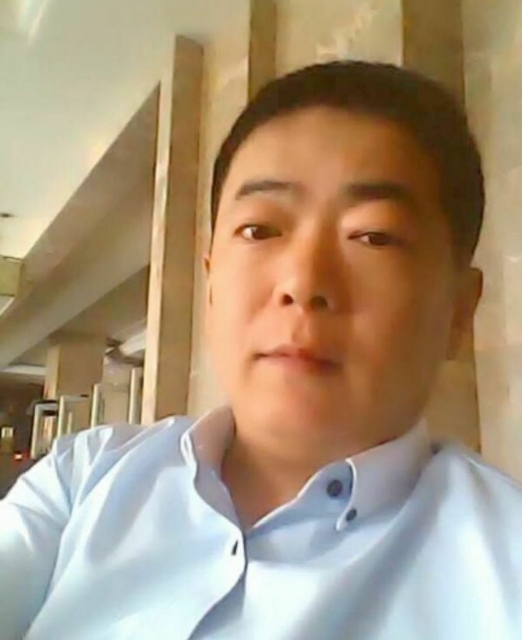 落叶随风的第一张照片--六安相亲服务中心