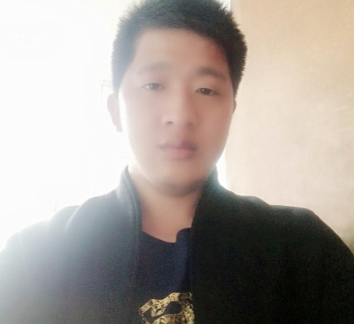 形影不离的第一张照片--六安相亲服务中心