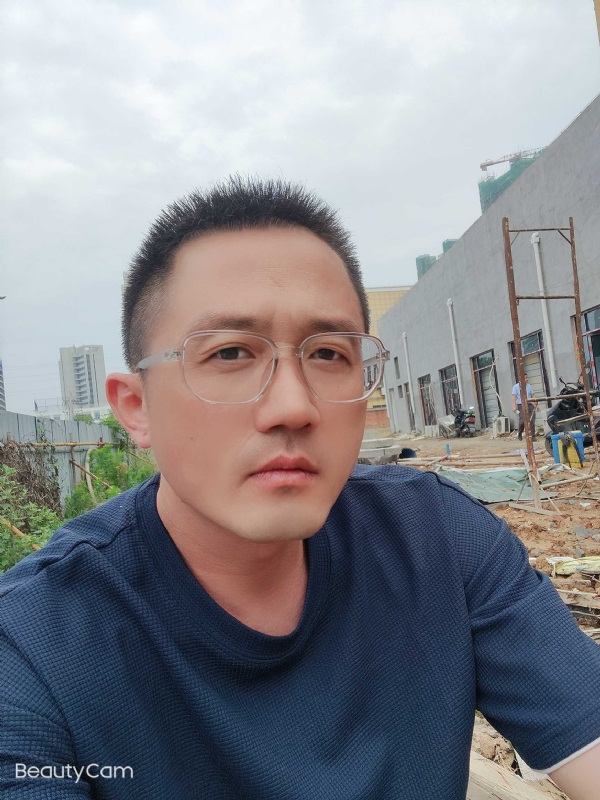 清风烈酒的第二张照片--六安相亲服务中心