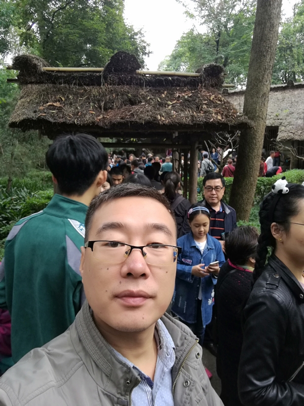 撑起一片天的第一张照片--六安相亲服务中心