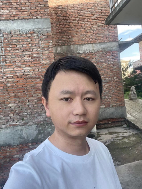 行人的第一张照片--六安相亲服务中心