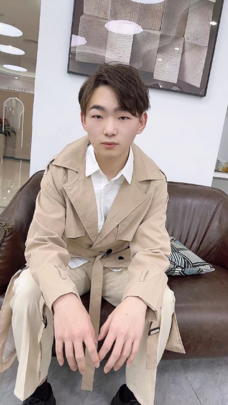 啊哲的第一张照片--六安相亲服务中心