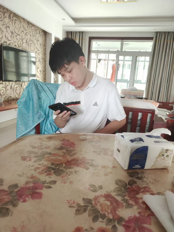 铁在烧的第一张照片--六安相亲服务中心