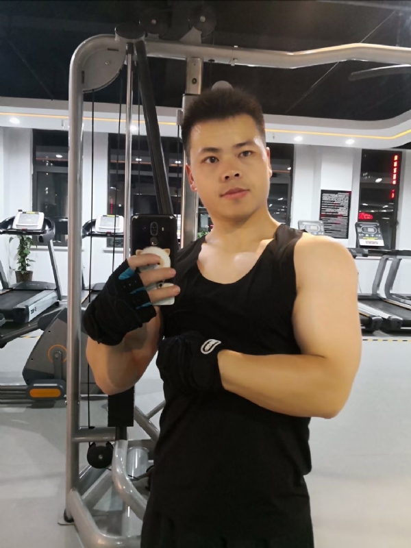 范迪塞尔的第二张照片--六安相亲服务中心