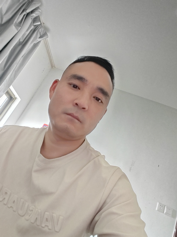 小锋的第一张照片--六安相亲服务中心