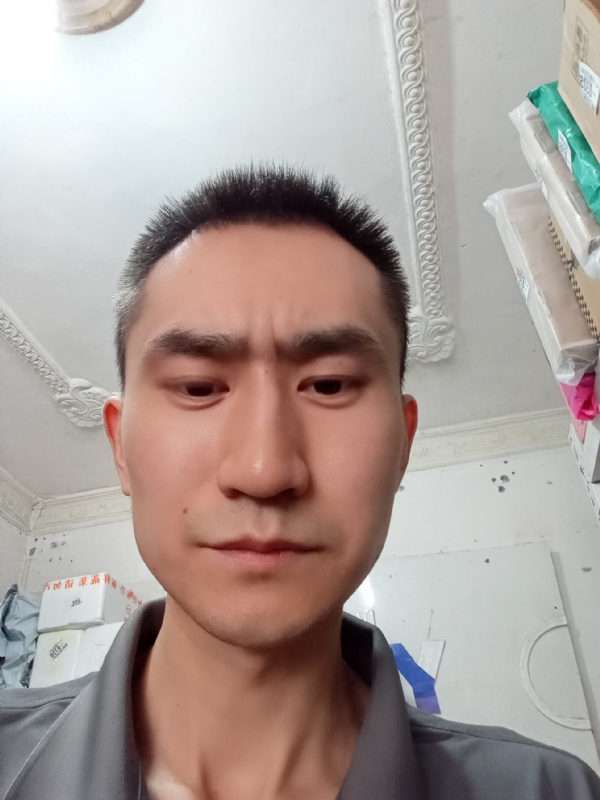 西门吹雪的第一张照片--六安相亲服务中心