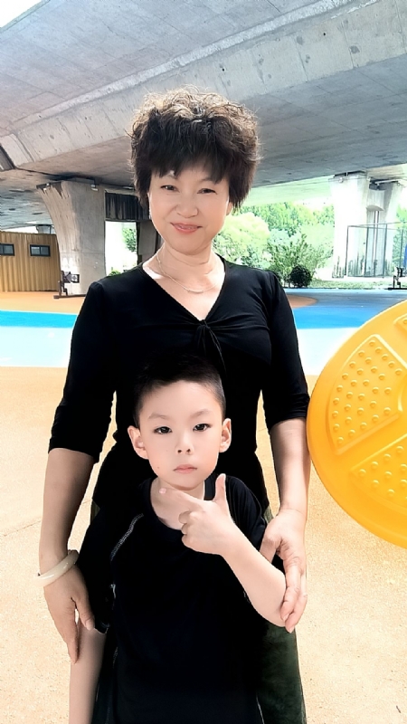火凤凰的第一张照片--六安相亲服务中心