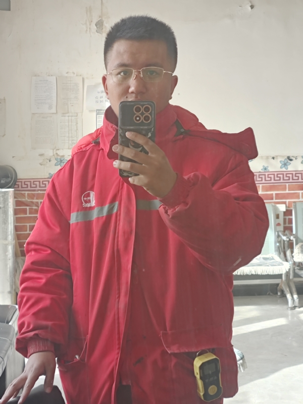 鹤某的第二张照片--六安相亲服务中心