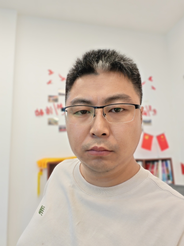 苦海寻舟的第一张照片--六安相亲服务中心